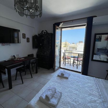 הרקליון Retire Flat In The Heart Of City מראה חיצוני תמונה